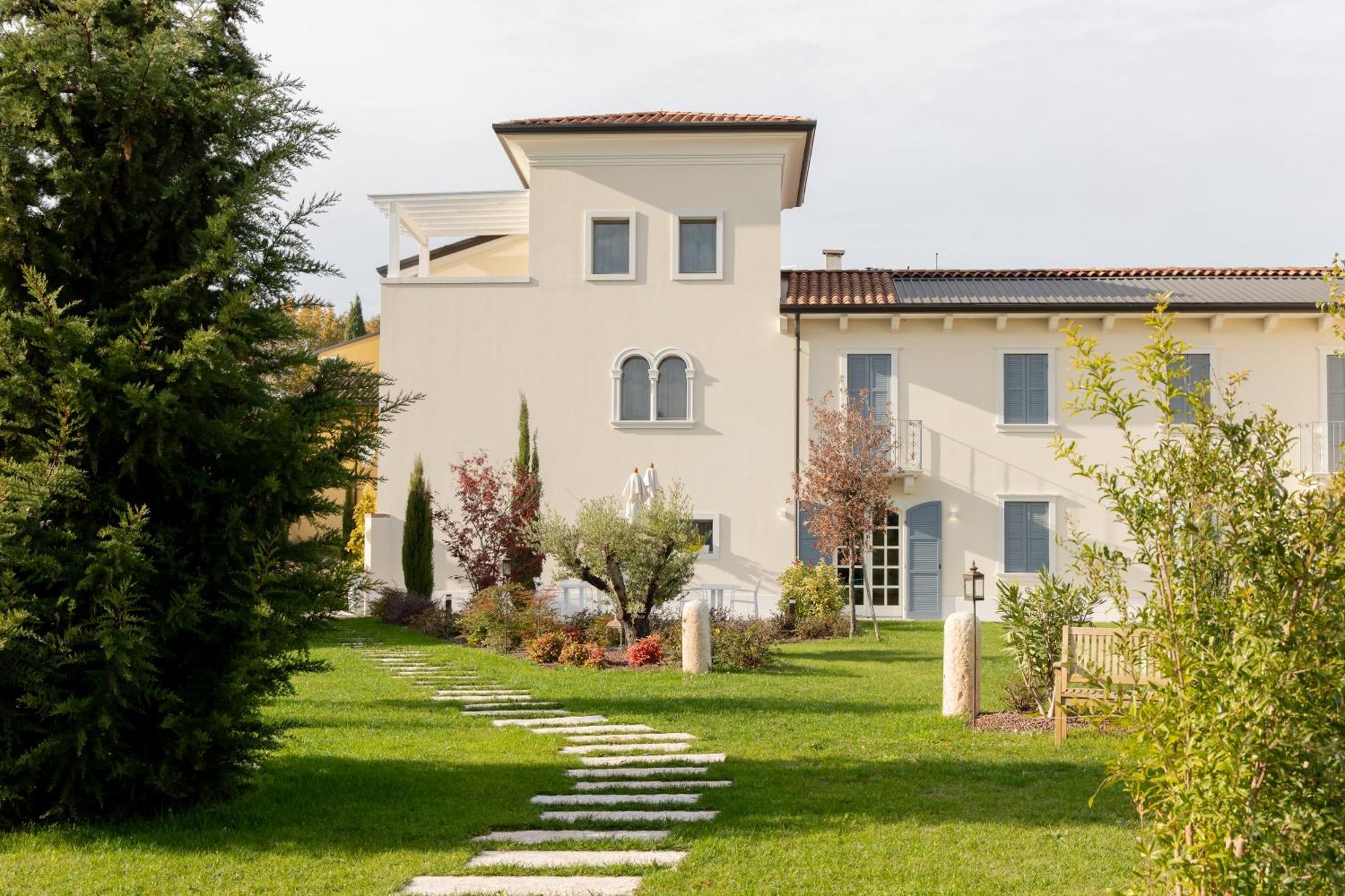 Relais Ca' Morenica Valeggio sul Mincio Exteriör bild