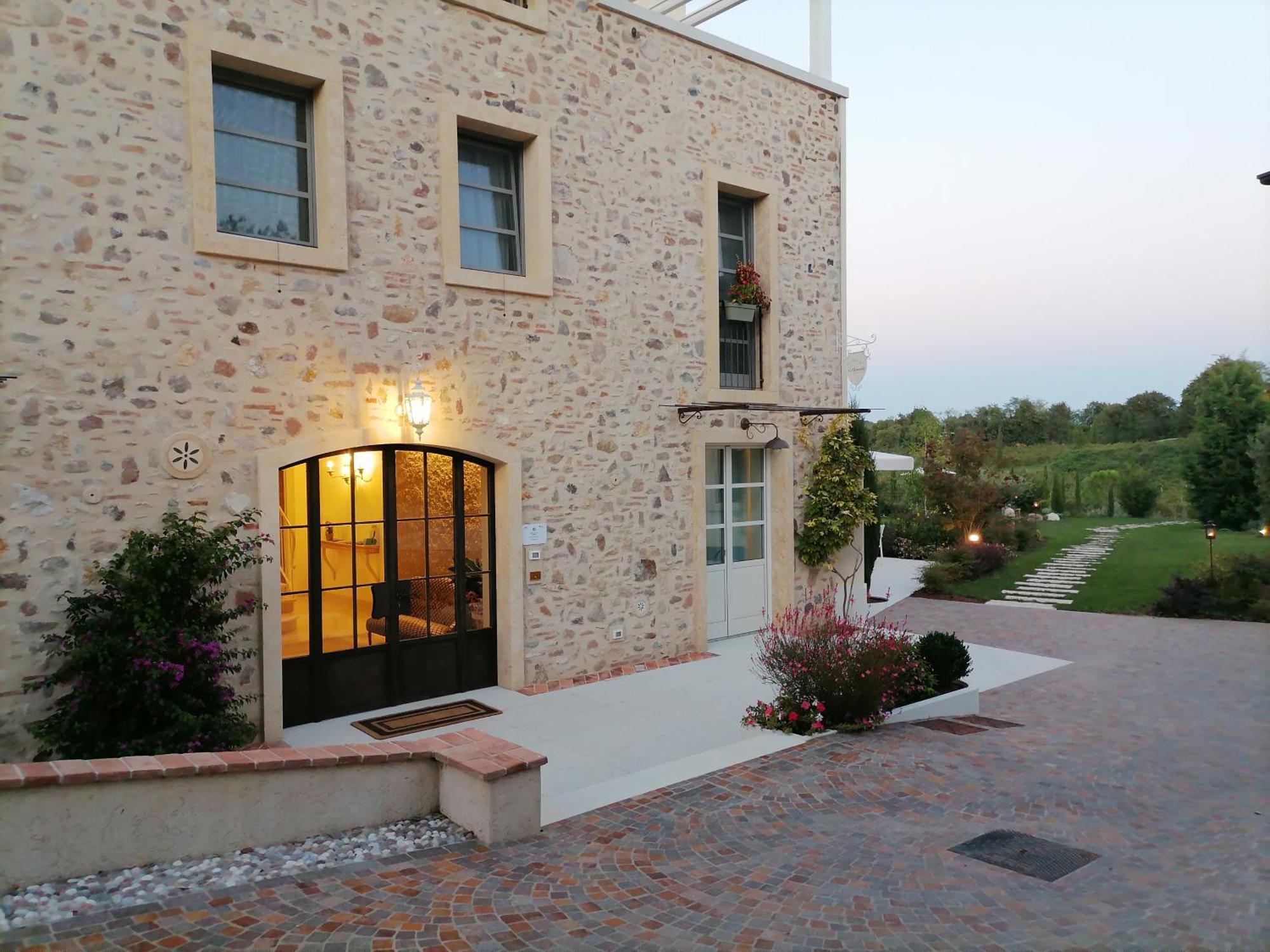 Relais Ca' Morenica Valeggio sul Mincio Exteriör bild
