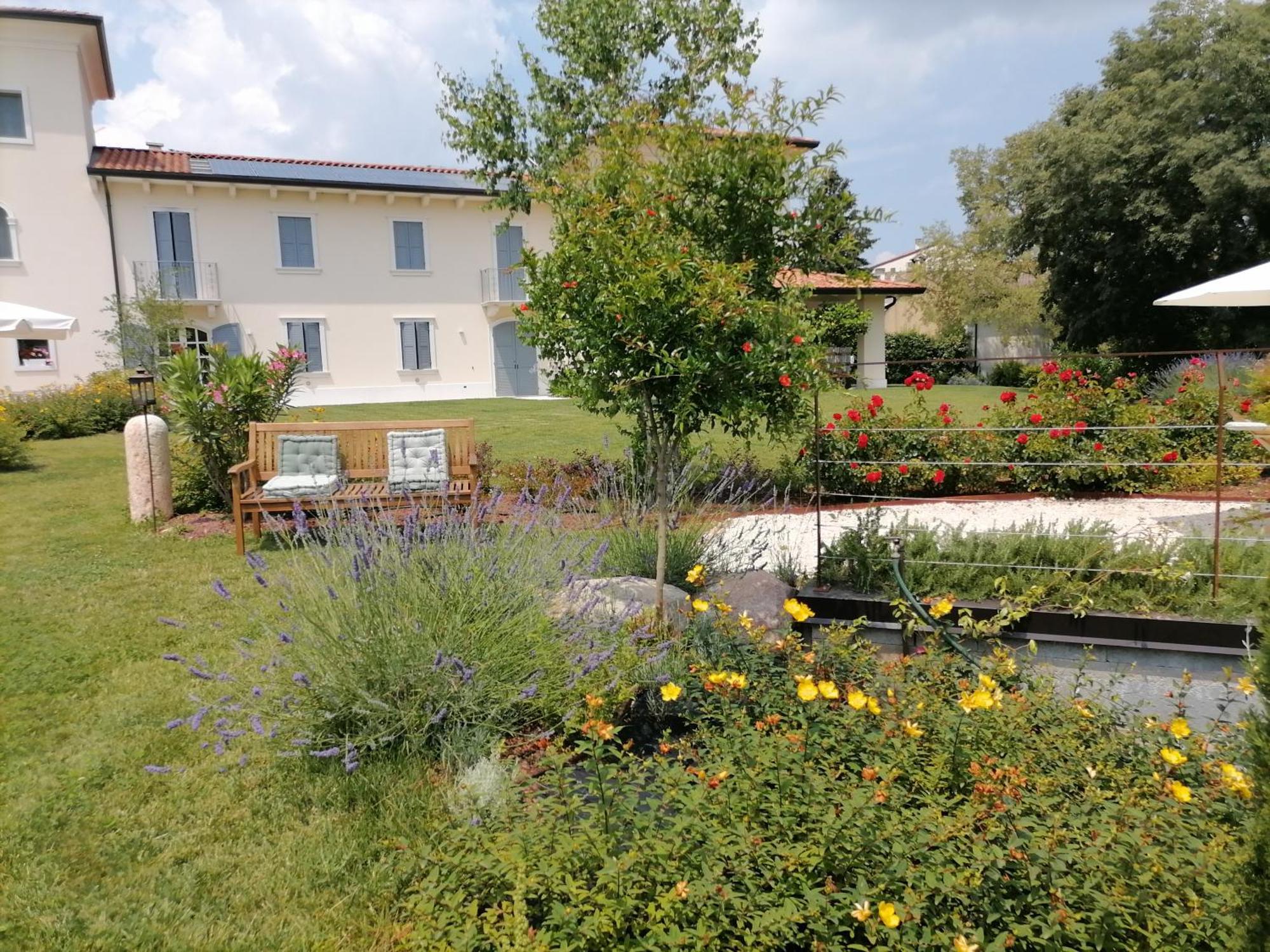 Relais Ca' Morenica Valeggio sul Mincio Exteriör bild